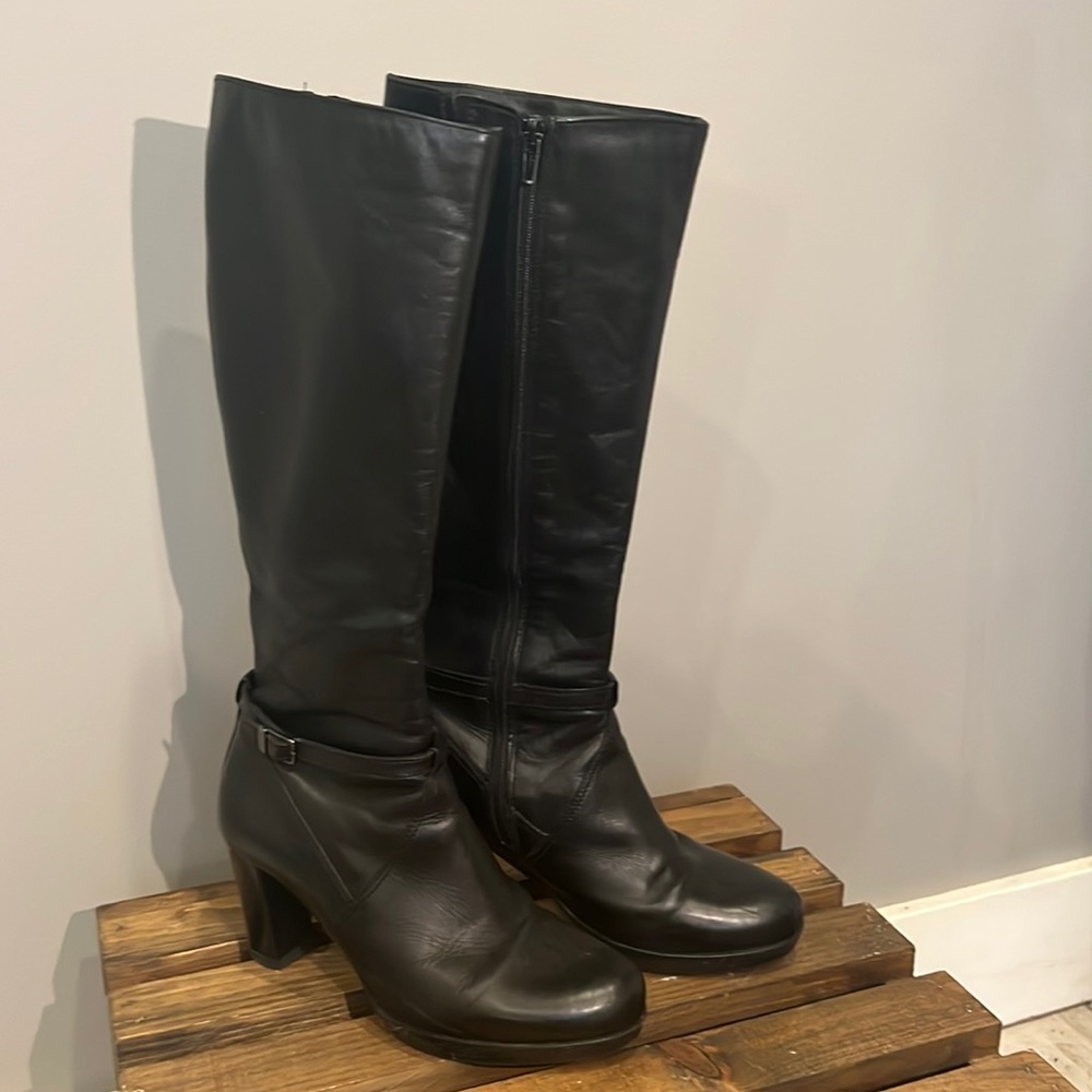 Black Heeled Leather La CANADIENNE Boots, Women’s Size 8
